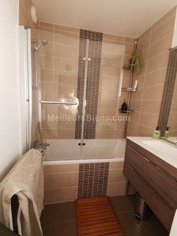  Magnifique appartement 66 m2, 2 Chambres, Terrasse, Parking