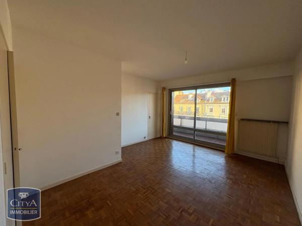 Appartement à louer 1 pièce 35.69m²