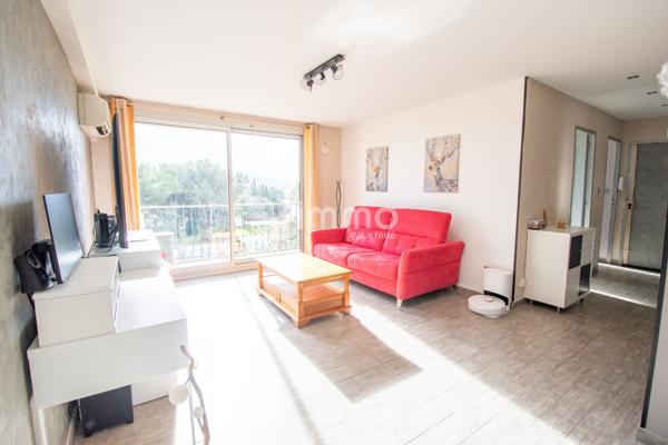 Dernier étage au calme – T3 lumineux avec balcon et stationnement