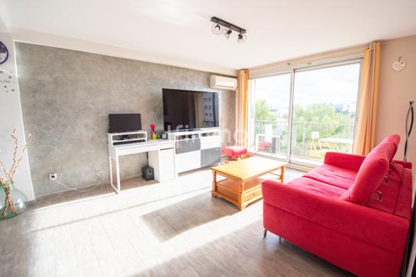 Dernier étage au calme – T3 lumineux avec balcon et stationnement