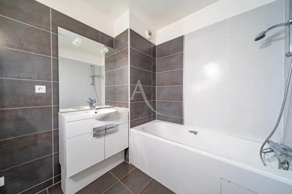 Suresnes - Résidence Sisley - Appartement 3 pièces 69m² - Parking en sus