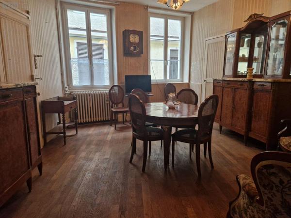 Maison de ville à vendre à Bar-sur-Aube dans l'Aube (10200), ref : 10379/574   
Calme