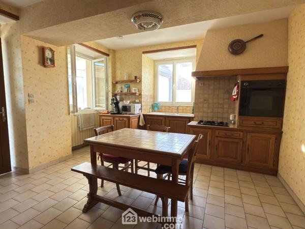 Maison 182 m² à Mouliherne 49390