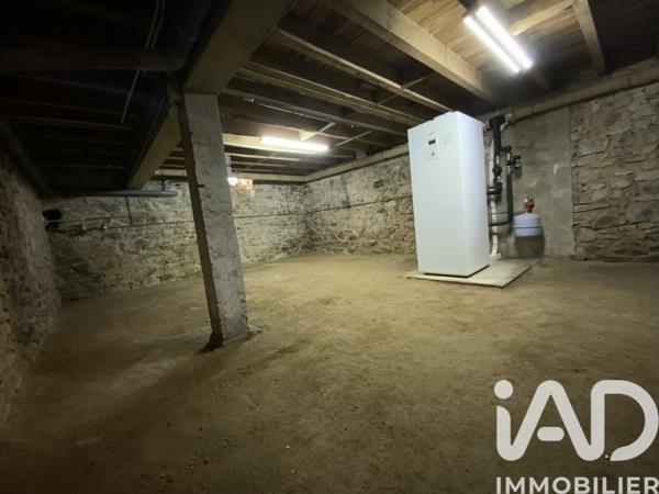Maison à vendre 5 pièces 117 m² Châteauneuf-la-Forêt