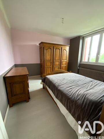 Maison à vendre 5 pièces 117 m² Châteauneuf-la-Forêt