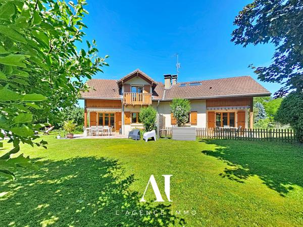 Maison T7 2 logements Jardin véranda sous sol complet 74 580 Malagny