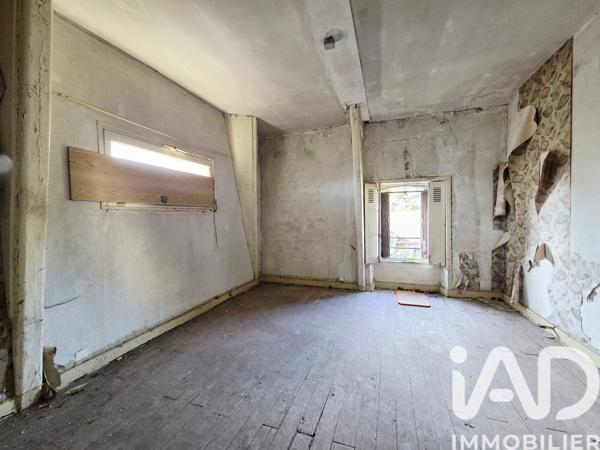 Immeuble à vendre 2 000 m² Mirebeau