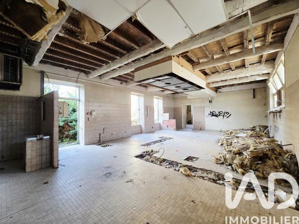 Immeuble à vendre 2 000 m² Mirebeau