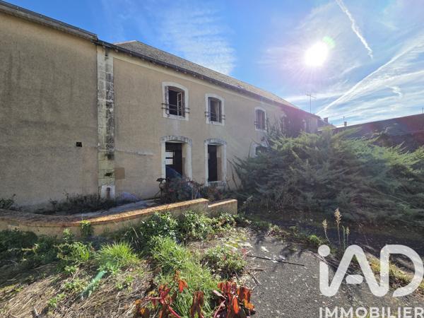 Immeuble à vendre 2 000 m² Mirebeau