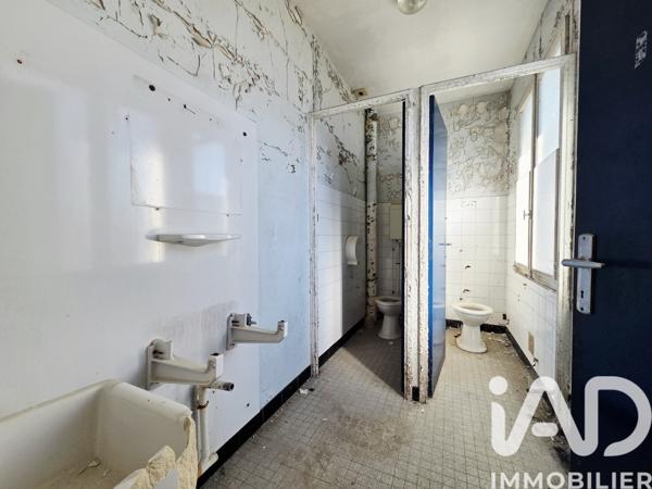 Immeuble à vendre 2 000 m² Mirebeau