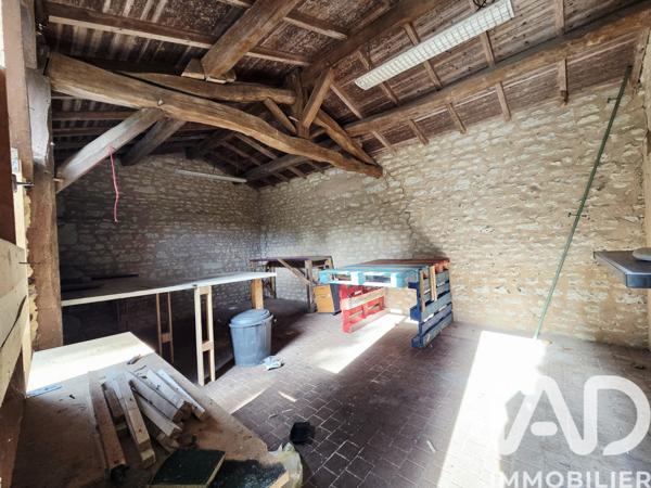 Immeuble à vendre 2 000 m² Mirebeau