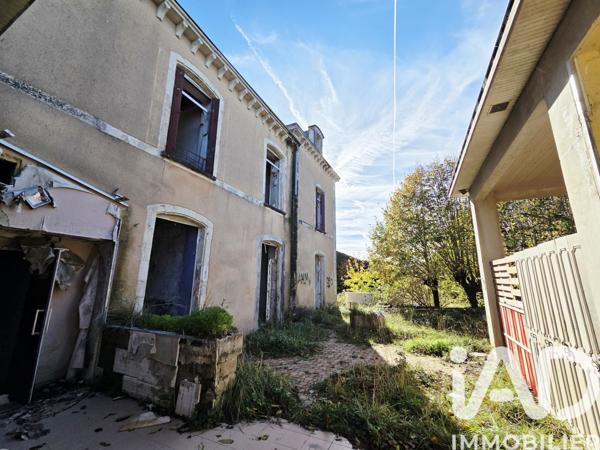 Immeuble à vendre 2 000 m² Mirebeau