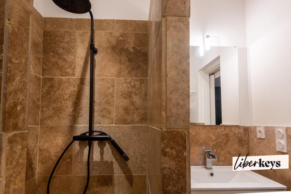 🏡 Beau 2 pièces + bureau – Centre de L’Isle-sur-la-Sorgue