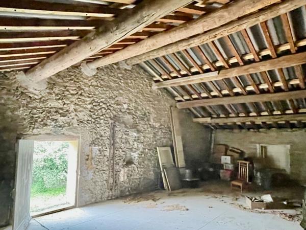 Dpt Vaucluse (84), à vendre BEAUMES DE VENISE maison P8 de 250 m² - Terrain de 3 000,00 m²