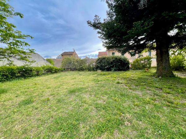 Dpt Vaucluse (84), à vendre BEAUMES DE VENISE maison P8 de 250 m² - Terrain de 3 000,00 m²