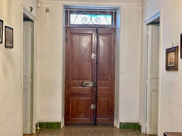 Dpt Vaucluse (84), à vendre BEAUMES DE VENISE maison P8 de 250 m² - Terrain de 3 000,00 m²