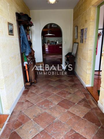 Maison 6 pièce(s) 4 chambre(s) 205 m²
