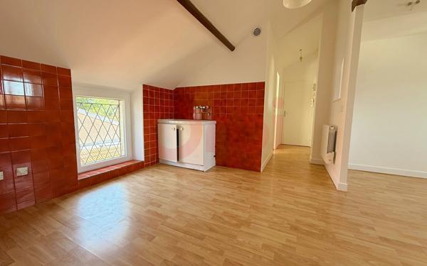 Appartement à vendre    2 pièces • 27 m2 Saclay