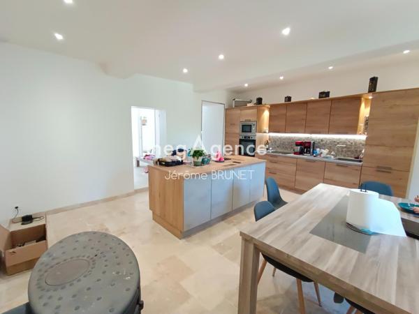 Maison à MAREUIL-SUR-LAY-DISSAIS, 85320 - 5 pièces 145m²