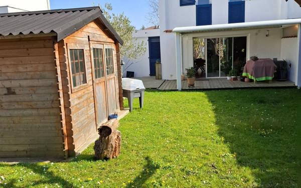 Maison à vendre    4 pièces • 94,46 m2 Saint-Pierre-d'Irube