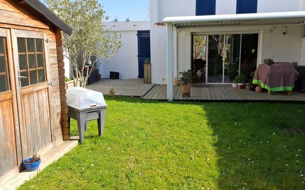 Maison à vendre    4 pièces • 94,46 m2 Saint-Pierre-d'Irube