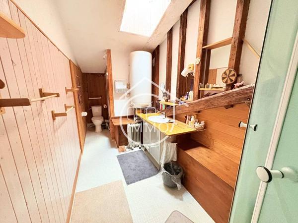 BERGERAC : Manoir atypique 17 pièces de 570m² avec dépendances