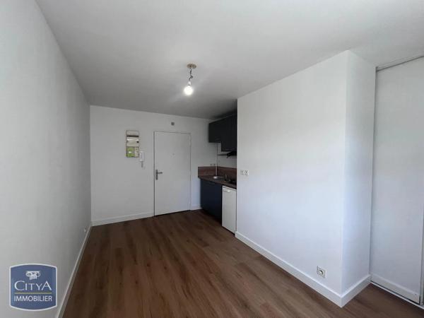Appartement à louer 2 pièces 27.02m² Tours (37000)