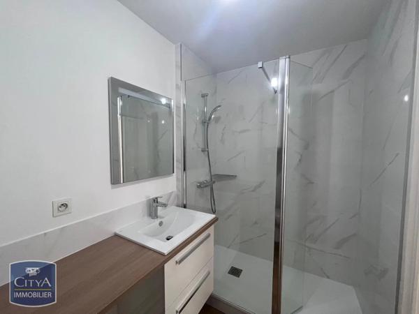 Appartement à louer 2 pièces 27.02m² Tours (37000)