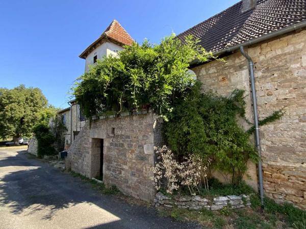 Maison ancienne - Gramat Gramat, propriété de caractère XVIIIe + dépendances. Jardin 720 M²