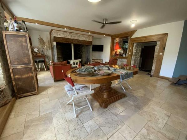 Maison ancienne - Gramat Gramat, propriété de caractère XVIIIe + dépendances. Jardin 720 M²