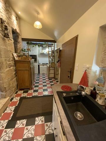 Maison ancienne - Gramat Gramat, propriété de caractère XVIIIe + dépendances. Jardin 720 M²