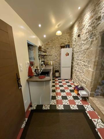 Maison ancienne - Gramat Gramat, propriété de caractère XVIIIe + dépendances. Jardin 720 M²