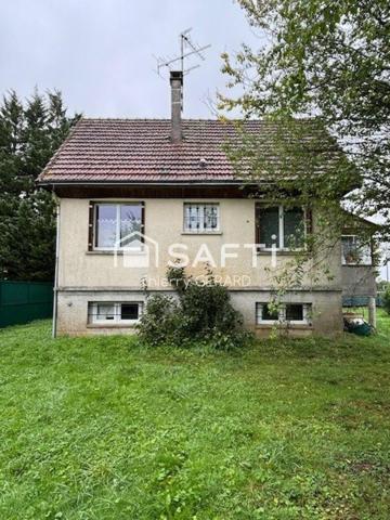 Maison sur sous-sol ,au calme ,dans la commune de champignelles a quelques minutes a pieds du centre du village .
