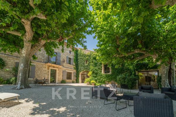 Domaine d'exception à Avignon – Mas provençal rénové de 585m2 avec 8 suites, piscine et 1 hectare de