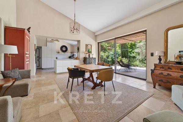 Domaine d'exception à Avignon – Mas provençal rénové de 585m2 avec 8 suites, piscine et 1 hectare de
