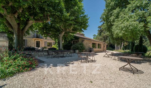 Domaine d'exception à Avignon – Mas provençal rénové de 585m2 avec 8 suites, piscine et 1 hectare de