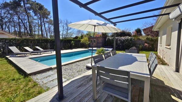 Maison de plain-pied avec dépendance, piscine chauffée et environnement nature