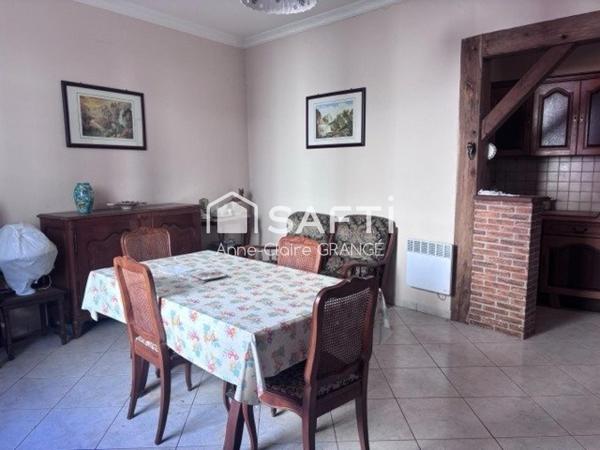 Maison de ville élégante, à proximité de toutes les commodités