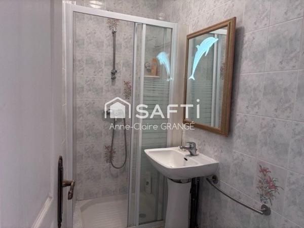 Maison de ville élégante, à proximité de toutes les commodités