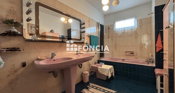 À vendre Appartement 4 pièces 98.86 m² - Hyères 83400