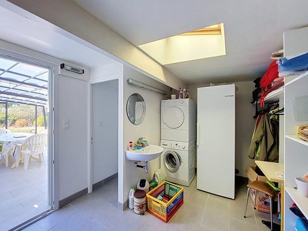 Maison traditionnelle à Carquefou - Un havre de paix sur un terrain arboré