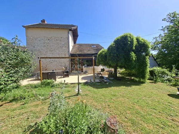 Vente                                                      Maison
                        
                     5 pièces                      104 m2                     à Gisors
