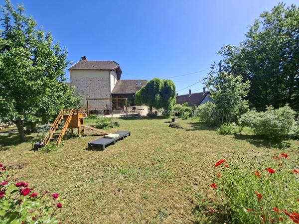 Vente                                                      Maison
                        
                     5 pièces                      104 m2                     à Gisors