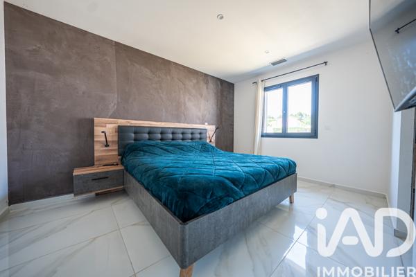 Maison à vendre 4 pièces 133 m² Saint-Étienne-de-Fontbellon