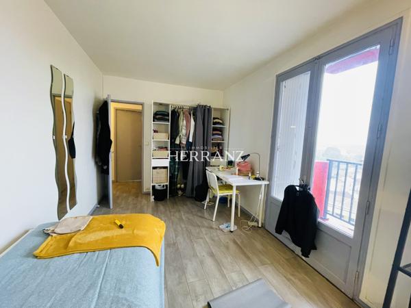 Appartement T4 (3ch) de 75m2 avec 4 balcons en parfait état Détails des diagnostics énergétiques
