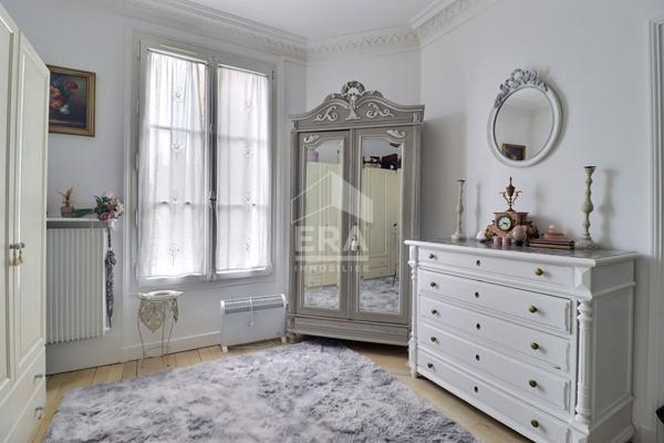 ERA COLOMBES : Splendide Appartement Haussmannien en Plein Centre-Ville