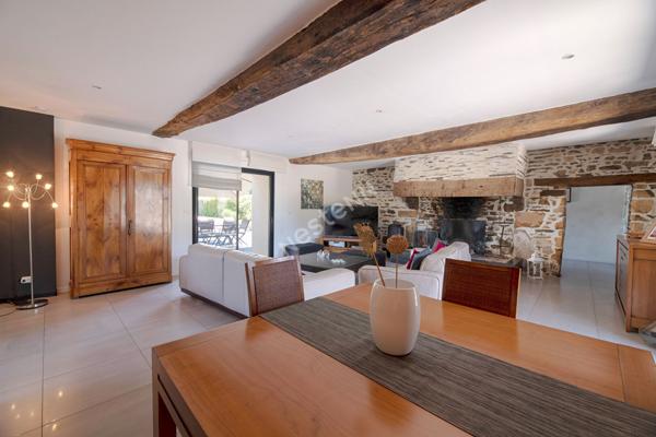 Maison de prestige à vendre à Amanlis - 5 pièces, grand terrain, charme et volume