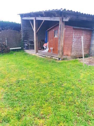 SAINT AIGULIN (17) a vendre 4 appartements loués plus garages,