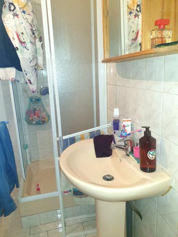 SAINT AIGULIN (17) a vendre 4 appartements loués plus garages,