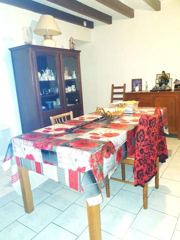 SAINT AIGULIN (17) a vendre 4 appartements loués plus garages,